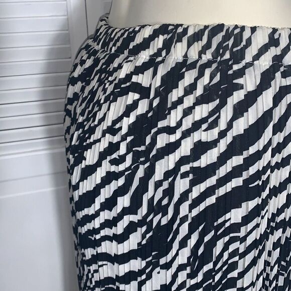 Vintage Zebra Sheer Chiffon Crinkle Pleated Layered Midi Skirt - Picture 8 of 14